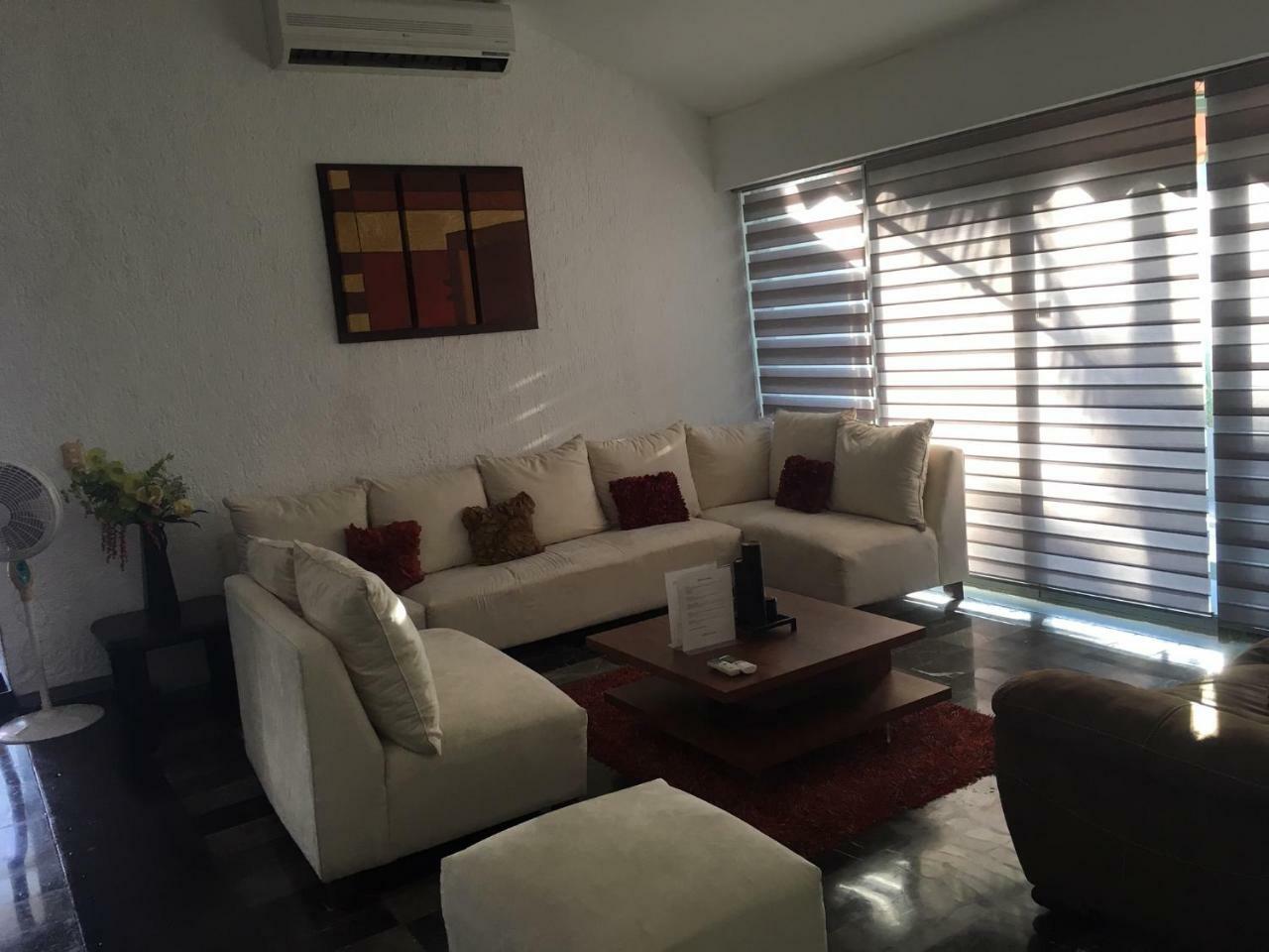 Large House - Walking To Beach - 10 Guests! Κανκούν Εξωτερικό φωτογραφία