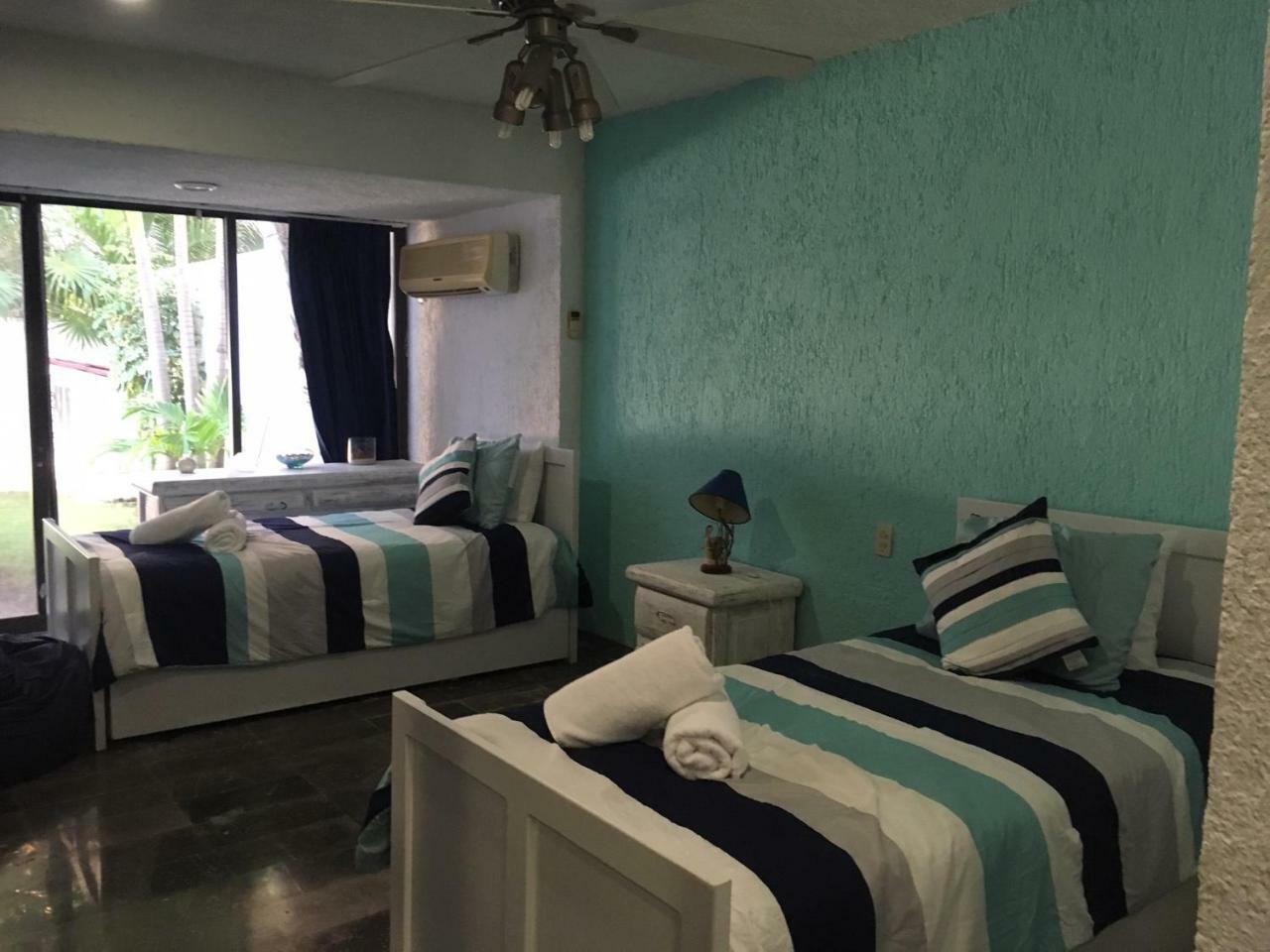 Large House - Walking To Beach - 10 Guests! Κανκούν Εξωτερικό φωτογραφία