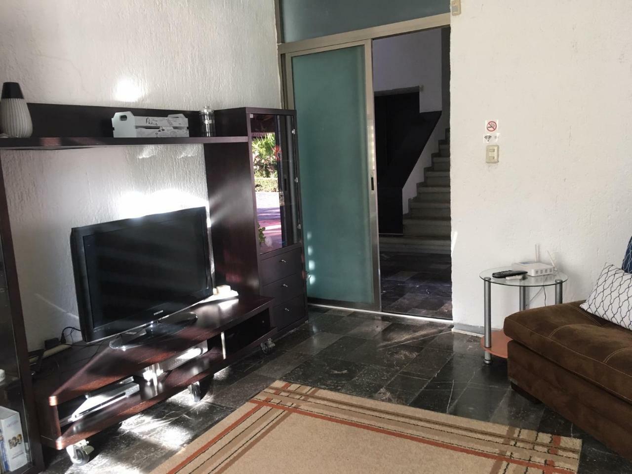 Large House - Walking To Beach - 10 Guests! Κανκούν Εξωτερικό φωτογραφία